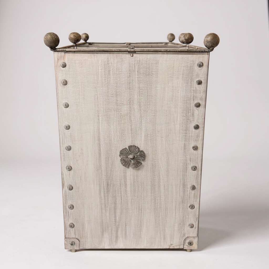 Traditional English Steel Planters Large