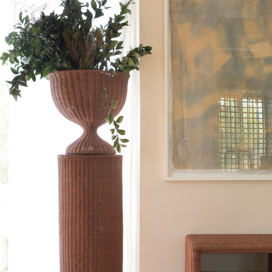 Hampton Large Rattan Pedestal Vase - Image 2