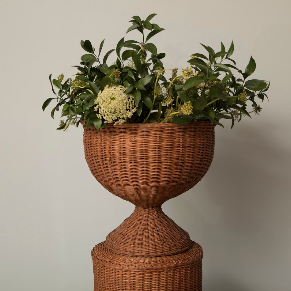 Hampton Small Rattan Pedestal Vase - Image 3
