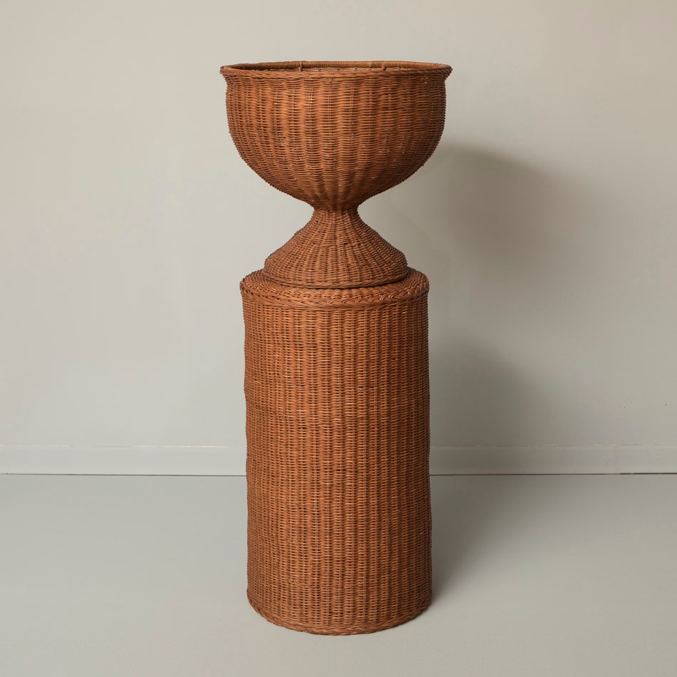Hampton Small Rattan Pedestal Vase - Image 4